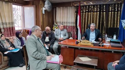 مدير تعليم دمياط يطالب بتذليل كافة المعوقات للمعلمين وسرعة الاستجابة لكافة مطالبهم