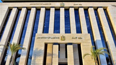 عيد العمال، دور مكاتب التمثيل العمالي في الدفاع عن حقوق العاملين بالخارج