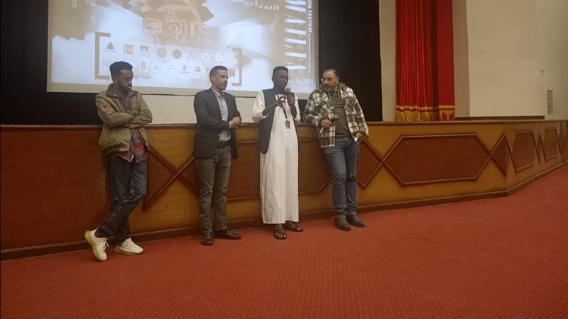المخرجون أثناء الندوة،