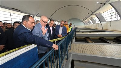 وزير الإسكان يتفقد محطة تنقية مياه العباسة بمركز أبو حماد بالشرقية