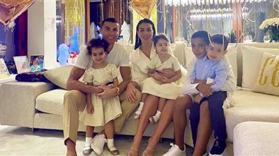 كريستيانو رونالدو يتقدم للزواج من جورجينا 