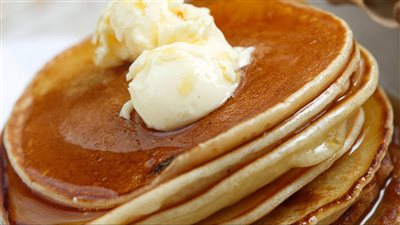 طريقة عمل البان كيك، فطار خفيف ومغذى لصغارك