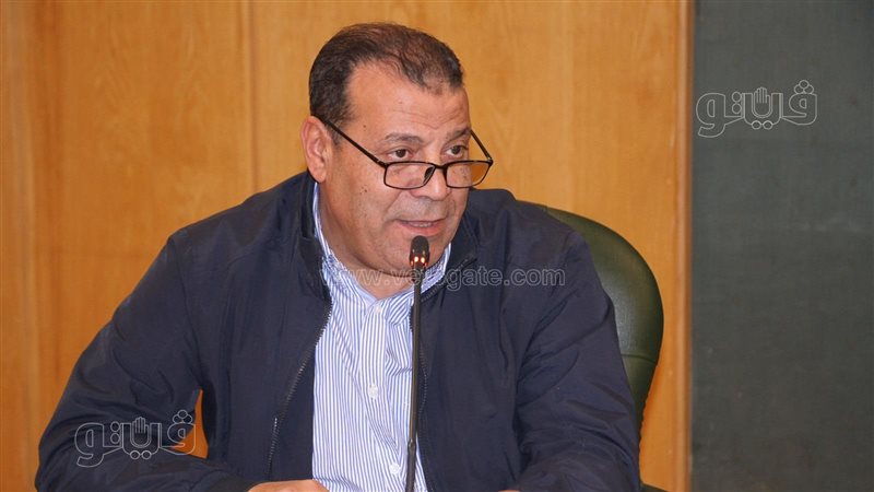 الكاتب الصحفي عصام