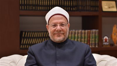 المفتي للمصريين: علينا التحلي بروح العاشر من رمضان في مواجهة التحديات وبناء دولة قوية