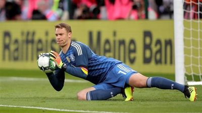  مدرب منتخب ألمانيا يكشف مدة غياب نوير