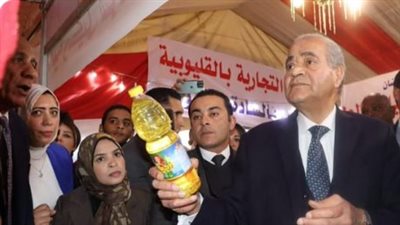 وزير التموين: رفع قيمة دعم الخبز إلى 91 مليار جنيه وبيعه على البطاقات بـ5 قروش 