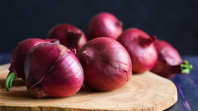 تفسير حلم البصل في المنام وعلاقته بمال كثير قادم قريبا 