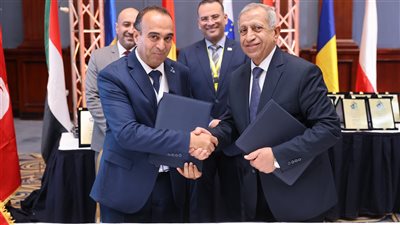 توقيع اتفاقية تعاون بين معهد تدريب المواني بالأكاديمية العربية والشركة الليبية للمواني في ليبيا