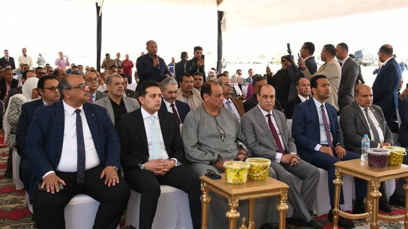 وضع حجر أساس لمجمع