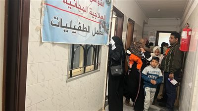 تقديم الخدمات الطبية المجانية لـ1190 مواطنا بالقصاصين في الإسماعيلية (صور) 