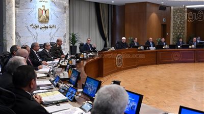 رسائل قوية لـ مدبولي بعد تحرير سعر الصرف.. القضاء على السوق الموازية يُسهم في كبح جماح التضخم.. انهاء أزمة تراكم الطلب على النقد الأجنبي