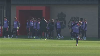 محمد صلاح يشارك في تدريبات ليفربول قبل مواجهة سبارتا براغ