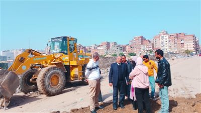 محافظ الإسكندرية: البدء في تنفيذ الخطة الاستثمارية للرصف لهذا العام بـ 10 شوارع بأحياء وسط 