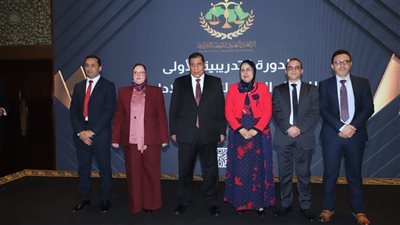 العربى للقضاء الإداري يختتم دورته التدريبية الأولى عن قضاة المشروعية (صور)