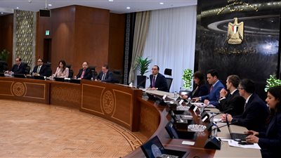 مدبولي: وضعنا سقفًا لإجمالي الاستثمارات العامة الكلية بكل جهات الدولة لا يتجاوز تريليون جنيه 