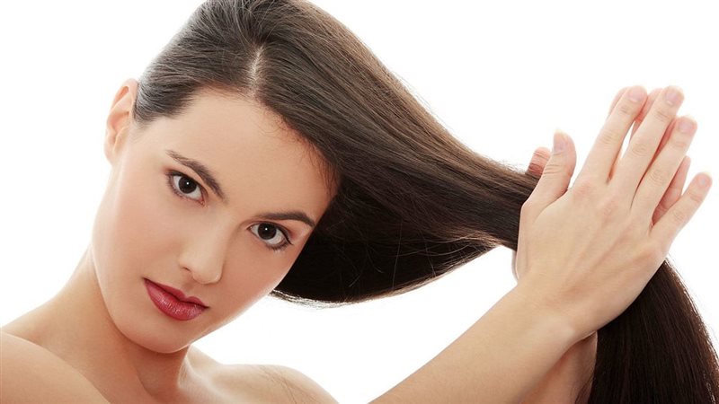 ماسكات طبيعية للشعر،