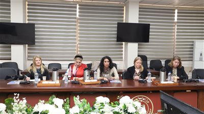 وزير العمل يوجه بتكثيف جهود وحدة المساواة بين الجنسين للمزيد من مشاركة المرأة في العمل 