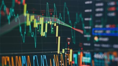 البورصة: تعطيل العمل يومي الأحد والإثنين المقبلين بمناسبة عيد العمال وشم النسيم