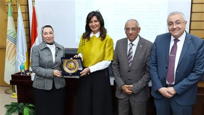 صيدلة جامعة الإسكندرية تنظم محاضرة بعنوان الصحة النفسية شجاعة مريض وثقافة مجتمع 