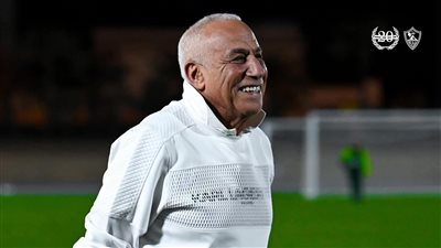 أول رد فعل من حسين لبيب عقب تأهل الزمالك لنهائي الكونفدرالية 