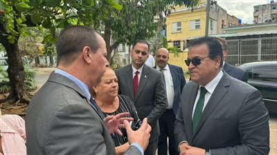 وزير الصحة ونظيره الكوبي يتفقدان مارييل أول منطقة حرة للتنمية في كوبا