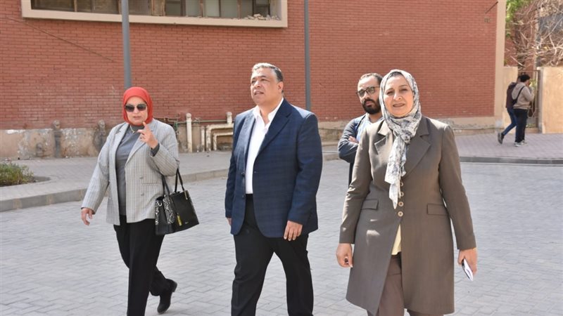 جامعة عين شمس، فيتو