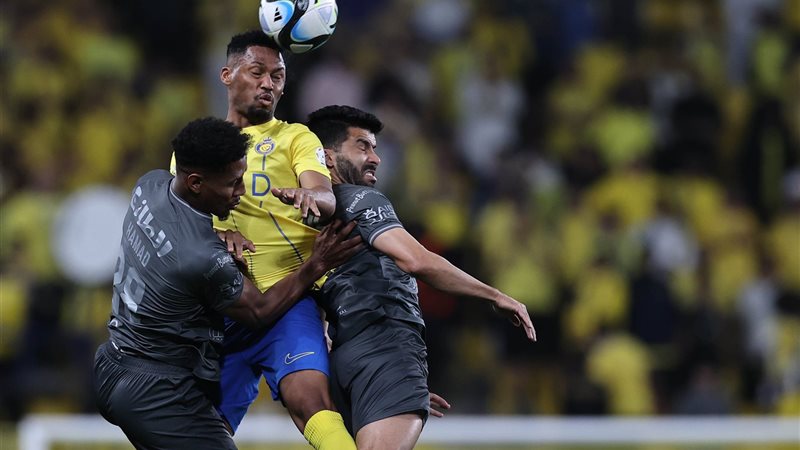 النصر والرائد، فيتو