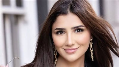 مي عمر تستعين بمصحح لغوي ومستشار قانوني من أجل 