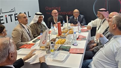 الاتحاد العربي لتقنية المعلومات واتصال يبحثان دعم شركات التكنولوجيا في غزة 