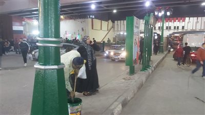 محافظة أسيوط تطلق حملة لتجميل ودهان الأعمدة والأسوار بحي غرب