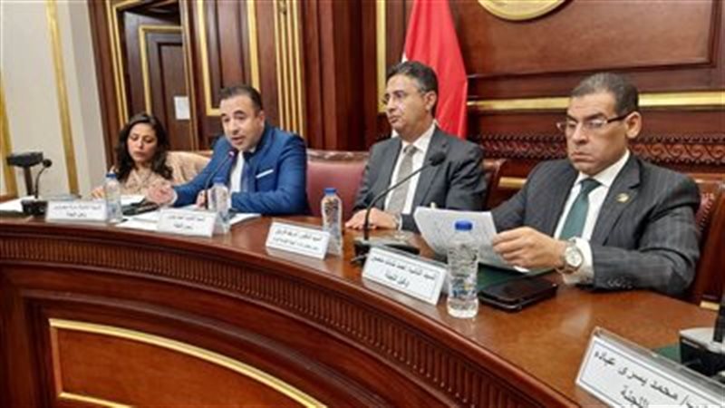 لجنة الاتصالات وتكنولوجيا