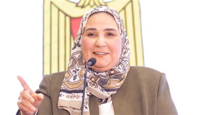 وزيرة التضامن توجه بصرف إعانة فورية للأسر المضارة من حريق العمرانية