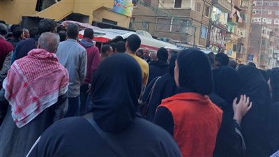 تشييع جثامين ضحايا عقار الورديان المنهار في مشهد مهيب (صور)