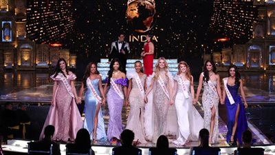 اللبنانية ياسمينا ملكة جمال آسيا، ووصيفة العالم (صور)