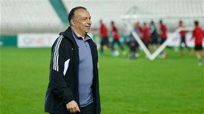 طبيب الأهلى يضع برنامجا غذائيا للاعبين في شهر رمضان