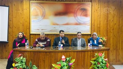 التعريف بنظام البيرول في ندوة بكلية الآداب جامعة بني سويف (صور)