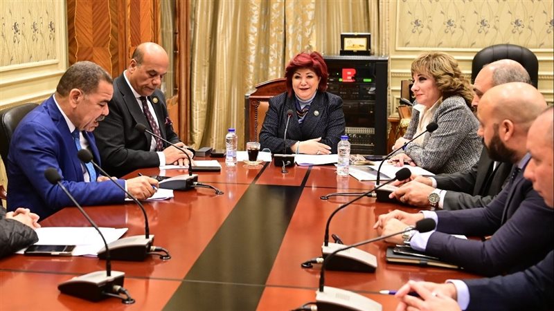 اجتماع لجنة السياحة
