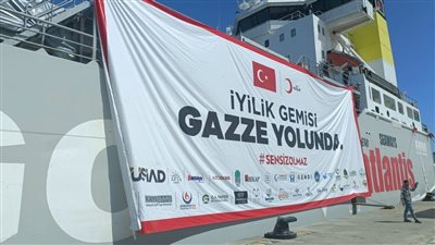 وصول سفينة تركية لميناء العريش تحمل 2800 طن مساعدات إغاثية لغزة