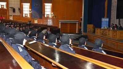 أكاديمية الشرطة تنظم دورة تدريبية في طرق معاملة السجناء (صور)