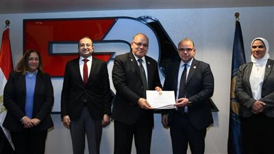 الرقابة المالية تسلم شهادات تخريج أول دفعة من برنامج المدرب المالي