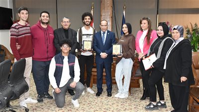 جائزتان لطلاب جامعة قناة السويس بمهرجان بيوم السينمائي الأول للأفلام القصيرة 