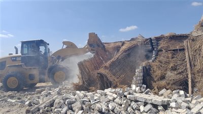 إزالة 16 حالة تعدٍّ بمركز ومدينة الإسماعيلية (صور) 