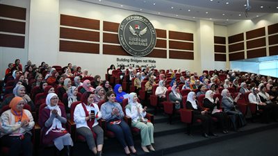  الرقابة المالية تحتفل بيوم المرأة العالمي، ورئيس الهيئة: السيدات شركاء النجاح (صور)