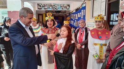 التربية والتعليم تعقد ورش عمل للطلاب المبدعين والموهوبين بدمياط ( صور)