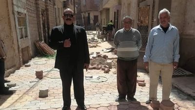 الانتهاء من تركيب الإنترلوك بـ 15 شارعا وحارة في أسيوط