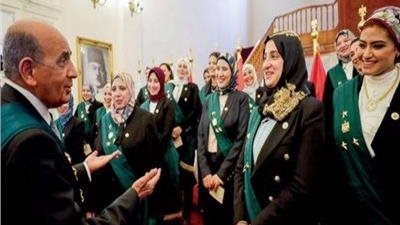 في اليوم العالمي للقاضيات، أبرز جهود الدولة لتمكين المرأة في المناصب القضائية (إنفوجراف)