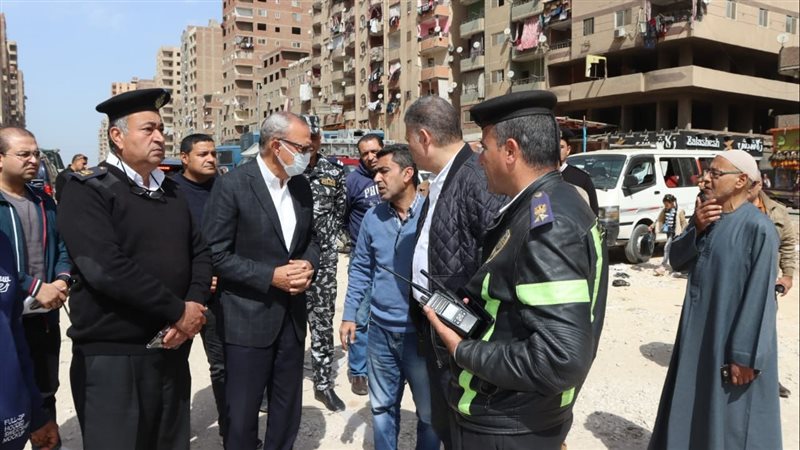 محافظ القليوبية خلال