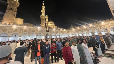 إقامة صلاة تراويح أولى ليالي رمضان في الجامع الأزهر بحضور قيادات المشيخة (صور) 