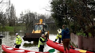 فرنسا تعلن حالة التأهب البرتقالية، قتلى ومفقودون بسبب الأمطار الغزيرة 