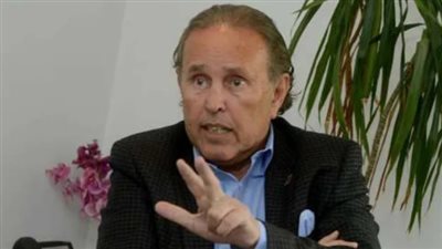 خبير اقتصادي يحذر البنك المركزي من تكرار أخطائه مع عودة مليارات الأموال الساخنة لمصر 